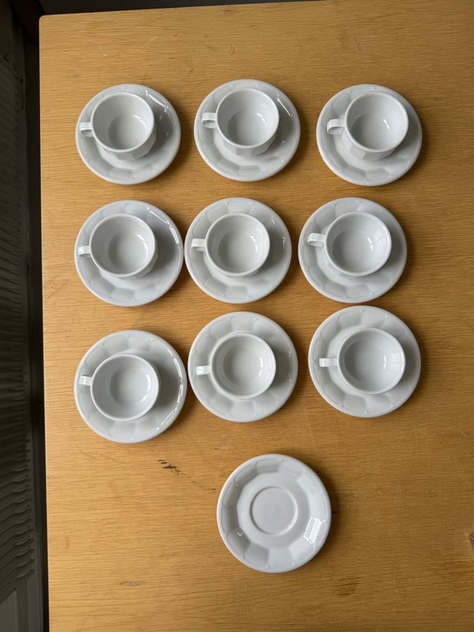 9 st kaffekoppar från Pillivuyt, franska