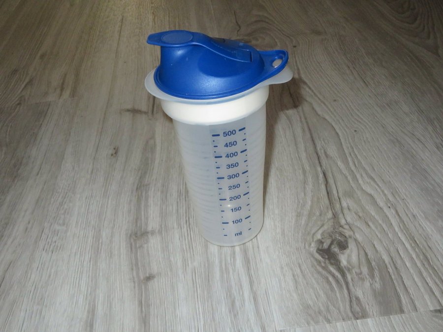 Tupperware Easy Shaker 500 ml till såser vispgrädde etc mycket fint skick