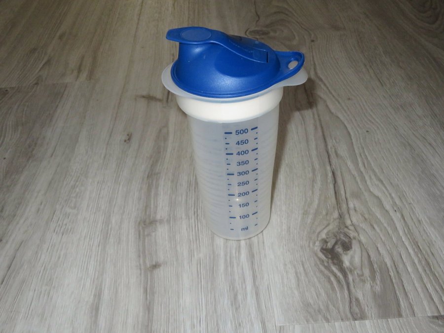 Tupperware Easy Shaker 500 ml till såser vispgrädde etc mycket fint skick