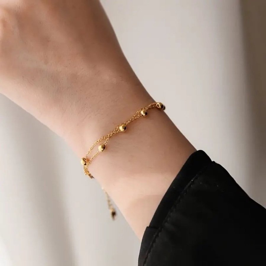 Minimalistisk 18K Guld Dubbel Armband med Guldpärlor | 18K Guldpläterad