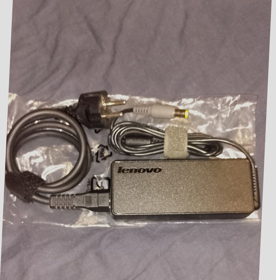 Lenovo Laptop Adapter 45W