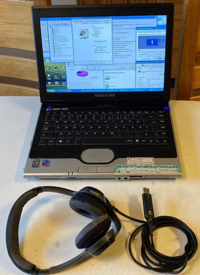 Äldre Packard Bell laptop med windows xp