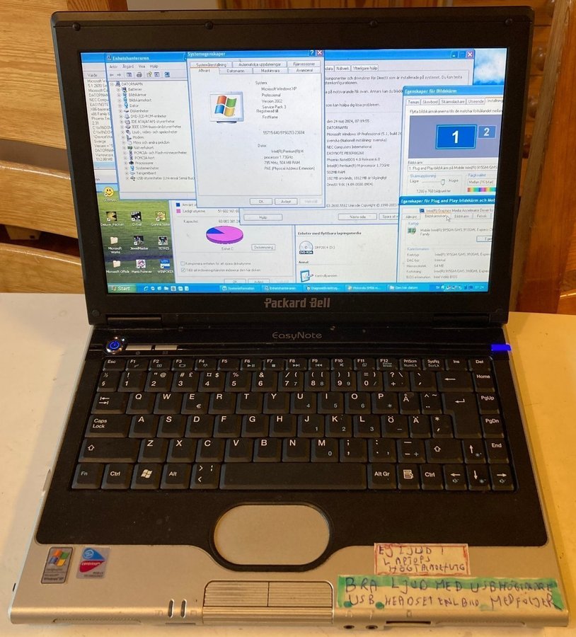 Äldre Packard Bell laptop med windows xp