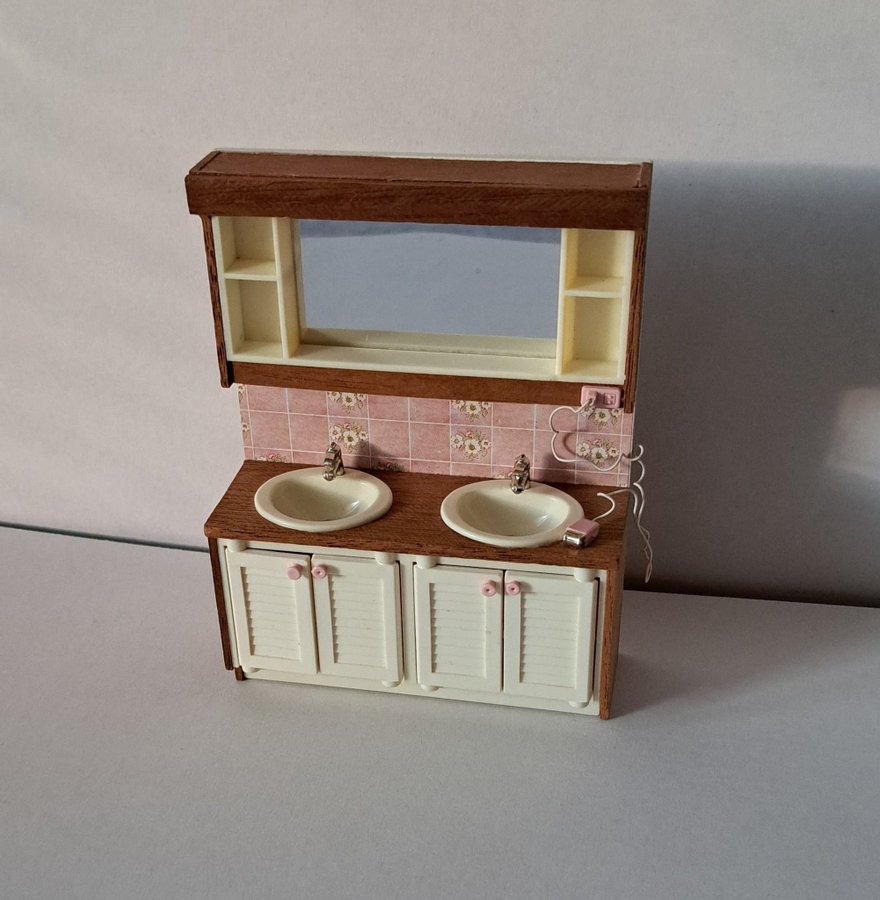 Lundby dockskåp Badrum Handfat