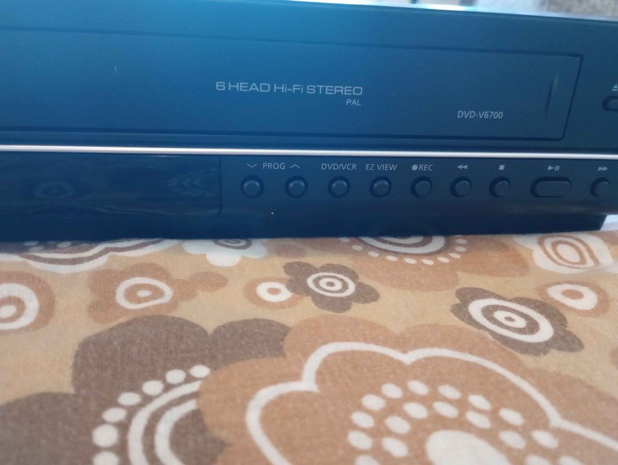 Samsung DVD-V6700 - DVD/VCR