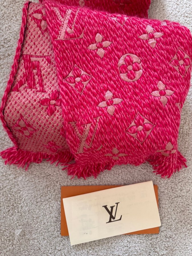 Louis Vuitton logomania wool scarf