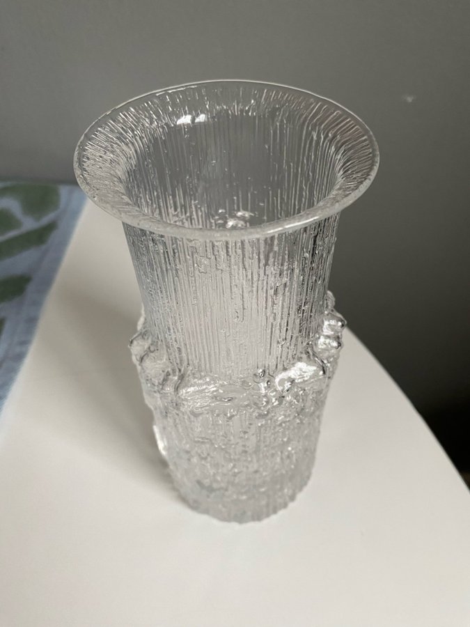 Tapio Wirkkala för Iittala Wirkkala Ultima Thule 18 cm Munblåst