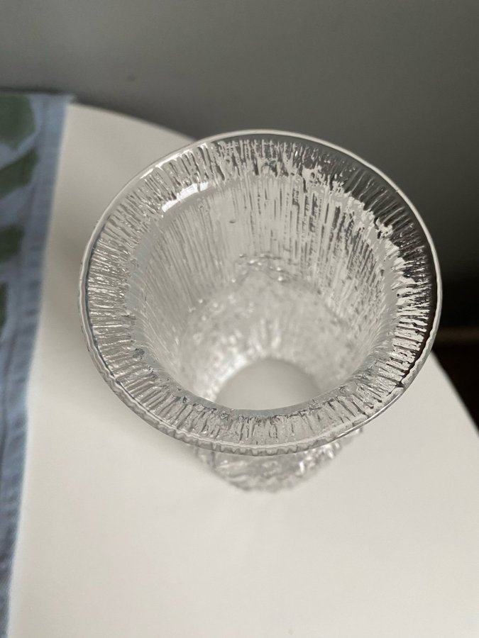 Tapio Wirkkala för Iittala Wirkkala Ultima Thule 18 cm Munblåst