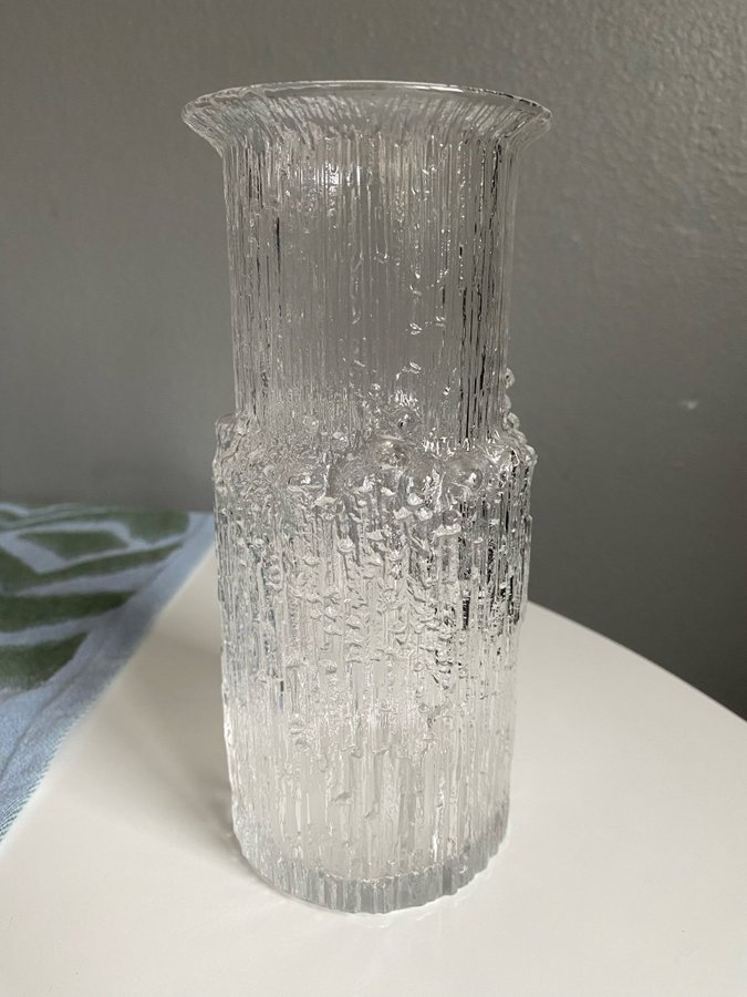 Tapio Wirkkala för Iittala Wirkkala Ultima Thule 18 cm Munblåst