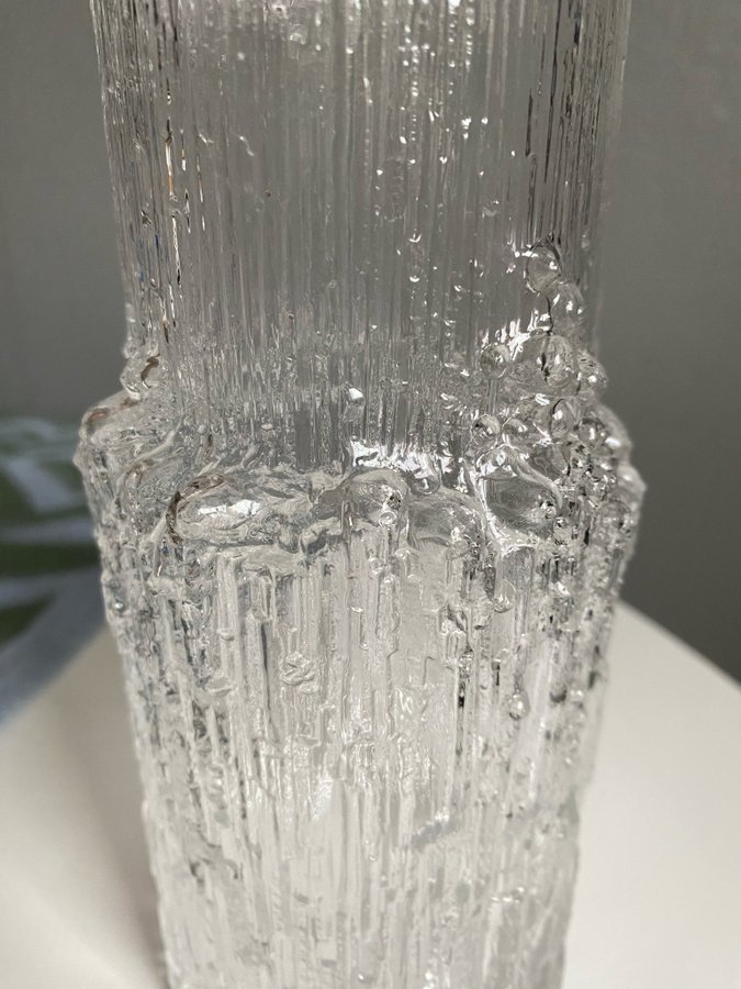 Tapio Wirkkala för Iittala Wirkkala Ultima Thule 18 cm Munblåst