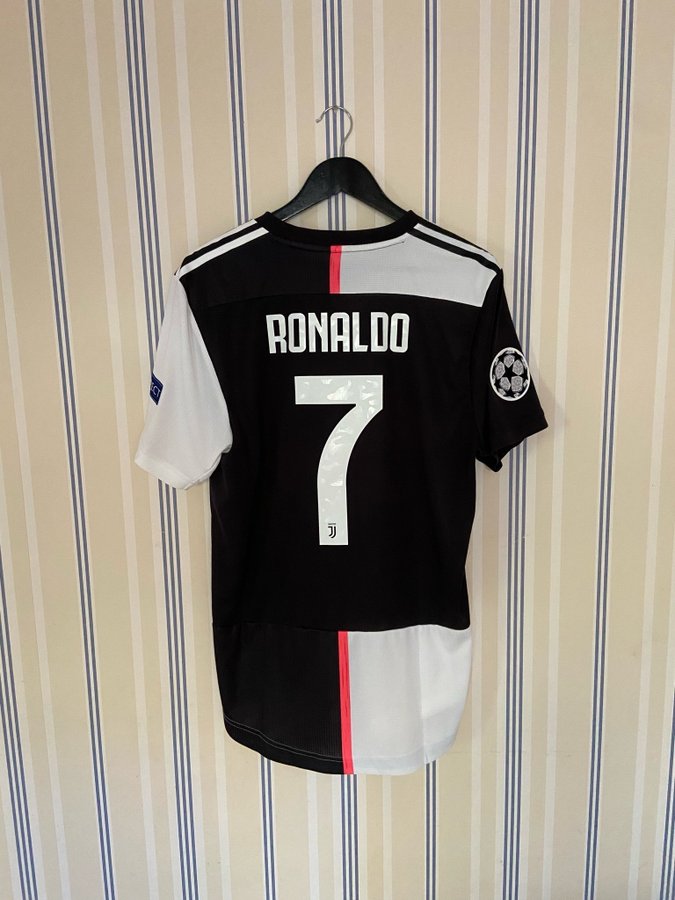 Juventus 2018/19 Cristiano Ronaldo - Large