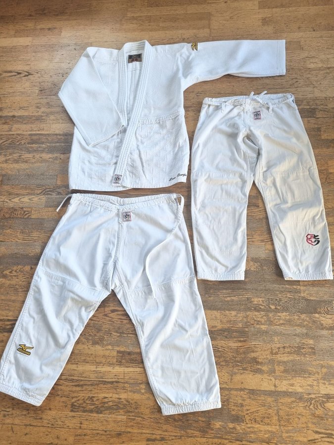 Vit Judodräkt/gi i storlek 160 från Mizuno! + extra byxor!