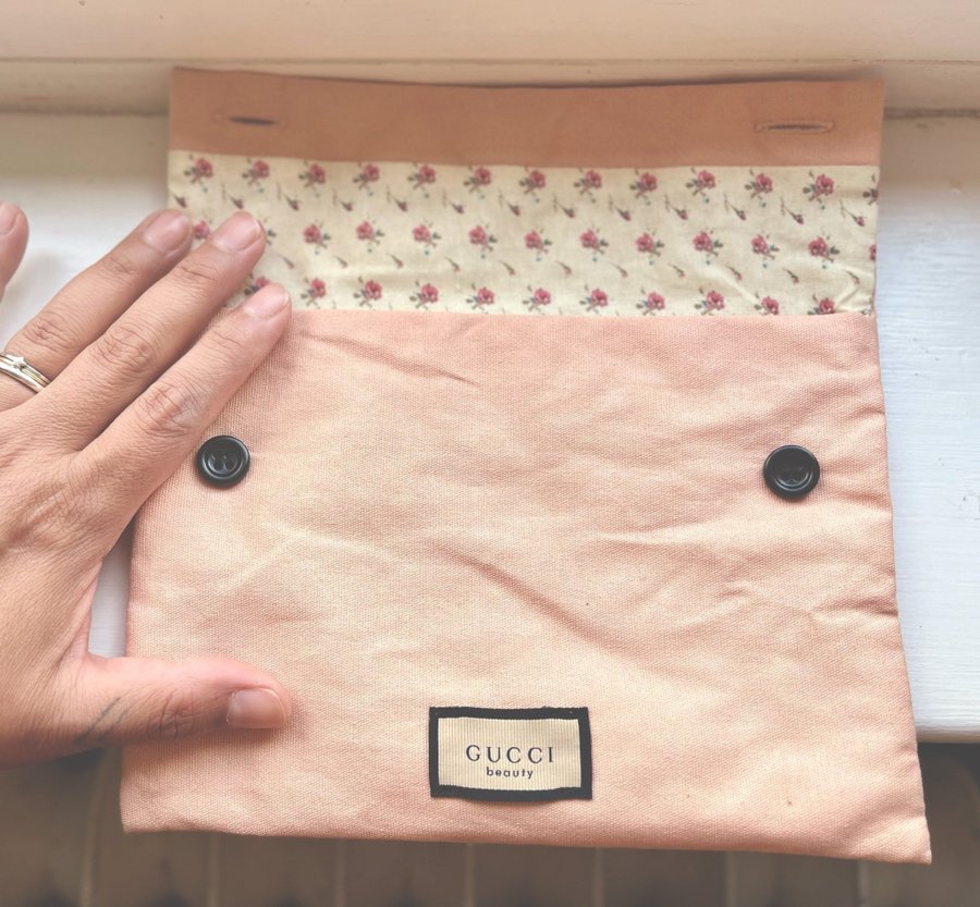 Gucci Beauty pouch