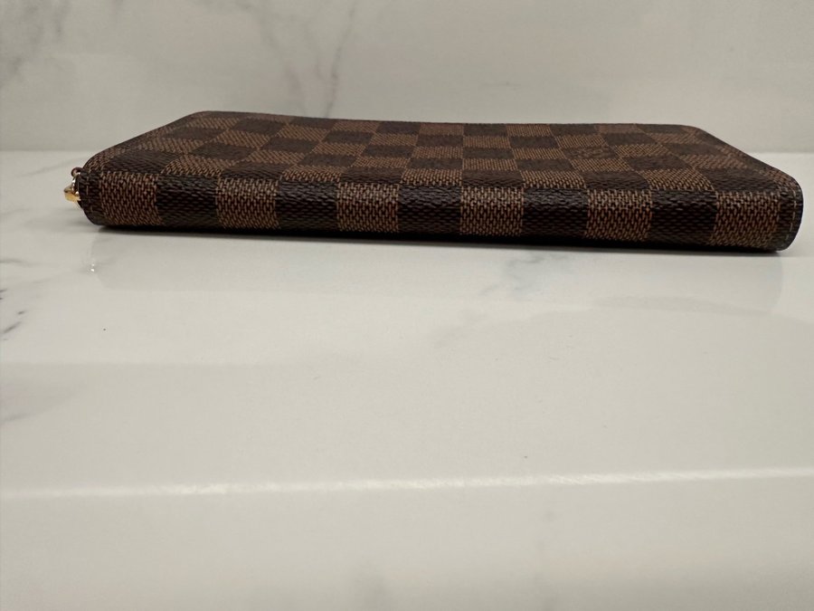 Louis Vuitton plånbok