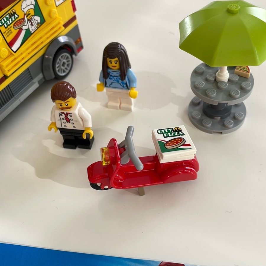 Lego City 60150 Pizzabilen