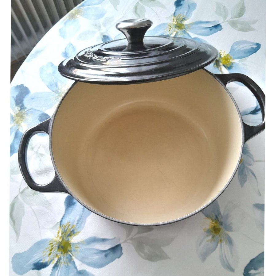 Le Creuset Gryta 42 L svart