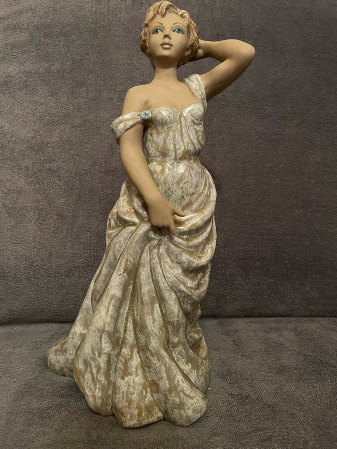 Porlinsfigur av kvinna- Porcelana Artistica Levantina - Spanien - Figurin