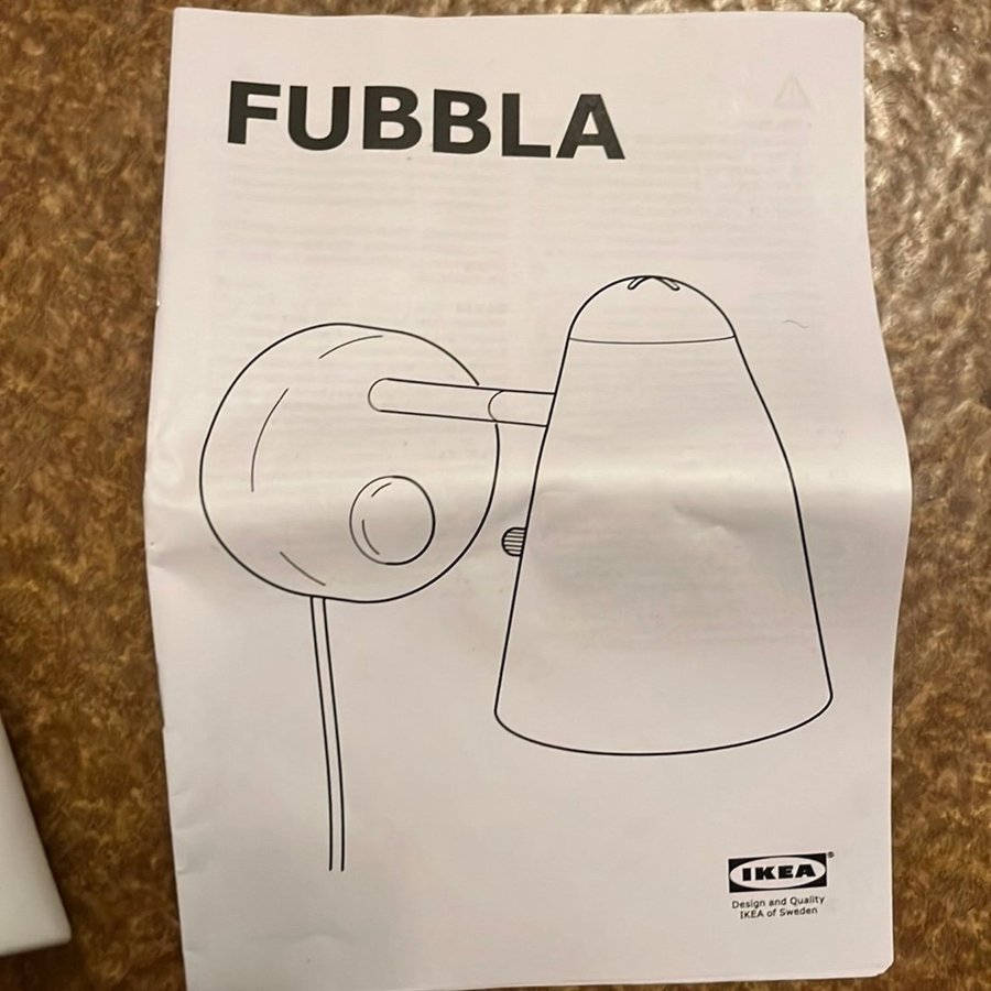 FUBBLA Vägglampa