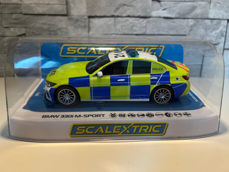 Scalextric C4165 BMW 330i M-Sport Police Edition