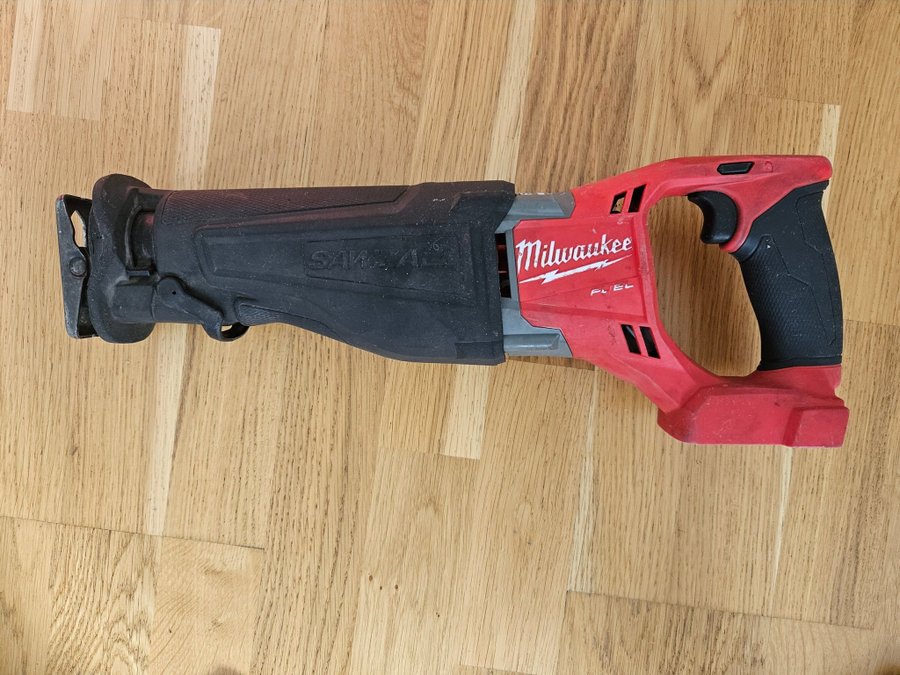 Milwaukee Reciprocating Saw 18V FUEL CSX