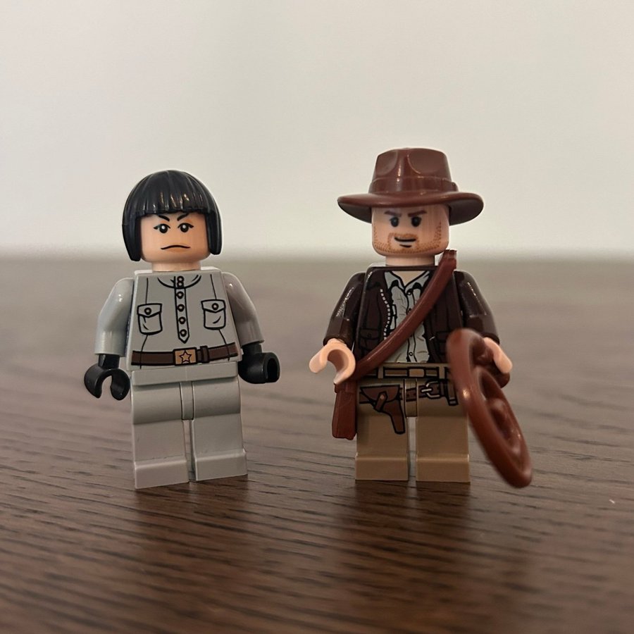 LEGO Indiana Jones: Indiana Jones och Irina Spalko med tillbehör