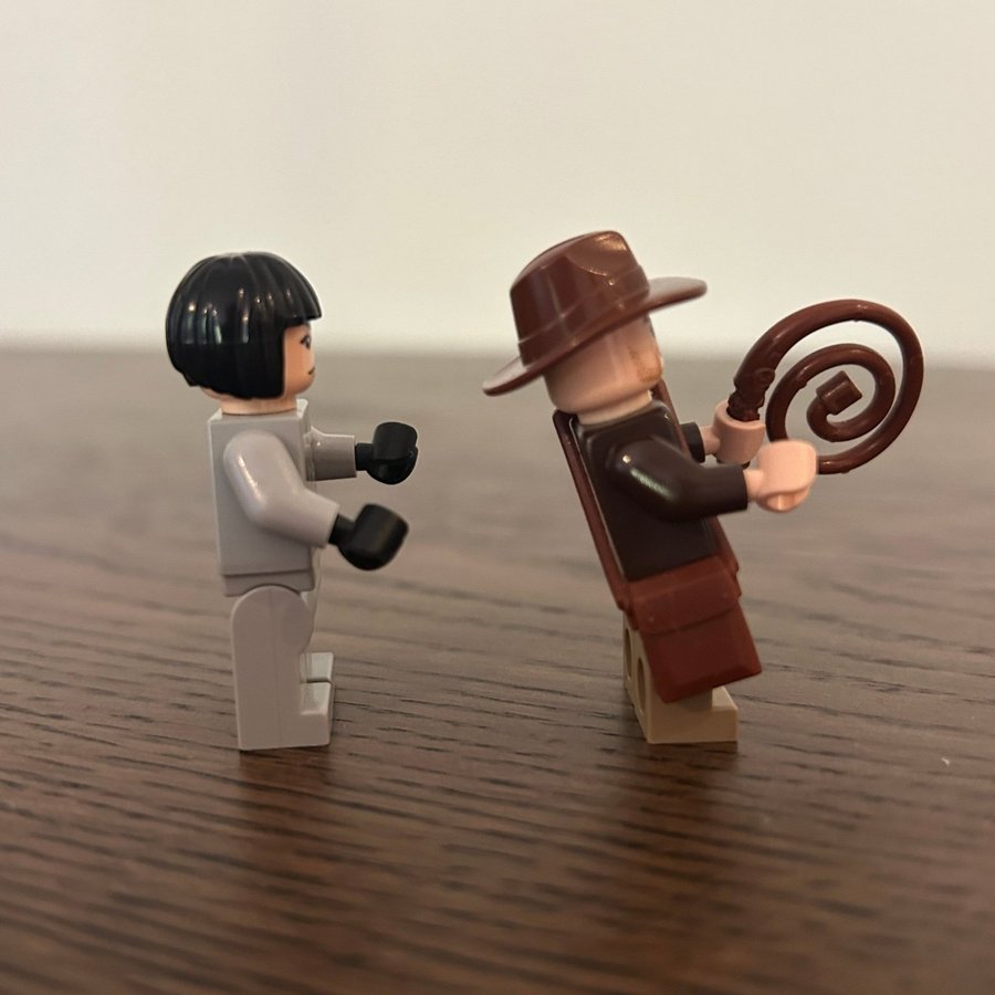 LEGO Indiana Jones: Indiana Jones och Irina Spalko med tillbehör