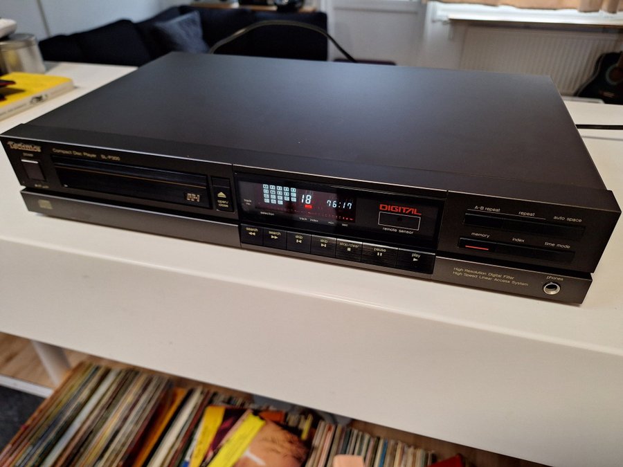 Technics CD-spelare SL-P300