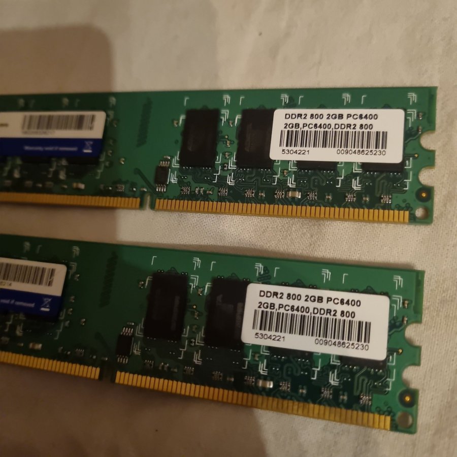 2x 2GB DDR2 800MHz PC6400