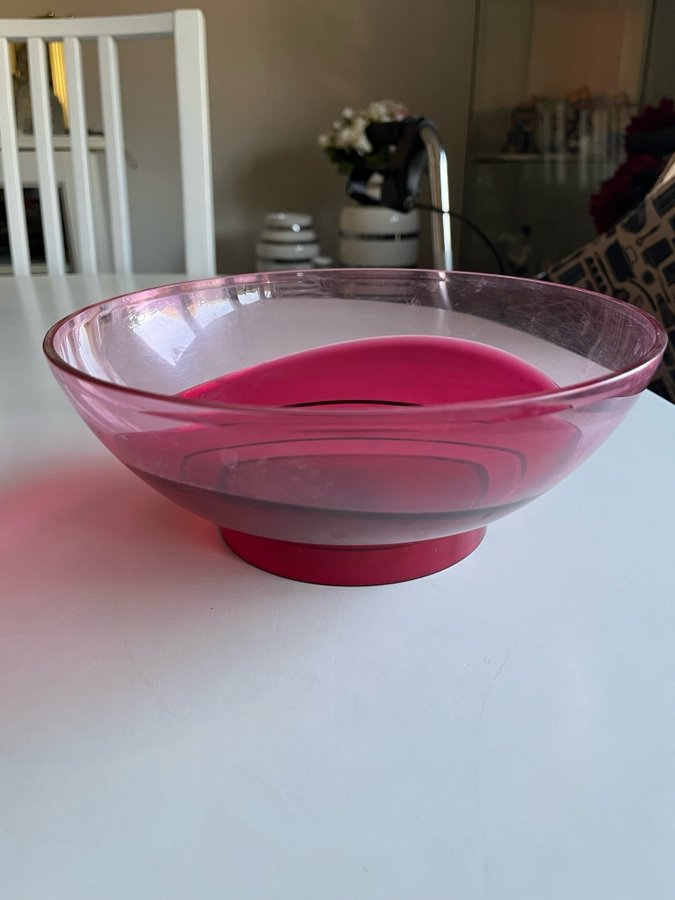 Tupperware röd skål 1,5 lit