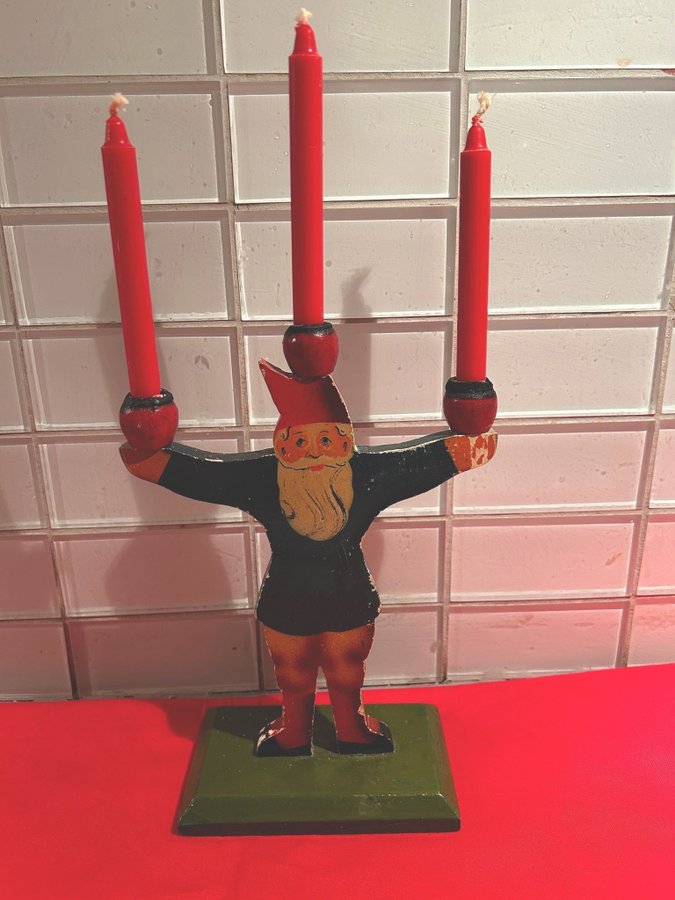 Antik tomte/ljusstake. Handmålad i Massivt trä.