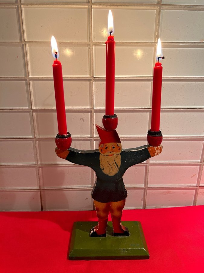 Antik tomte/ljusstake. Handmålad i Massivt trä.