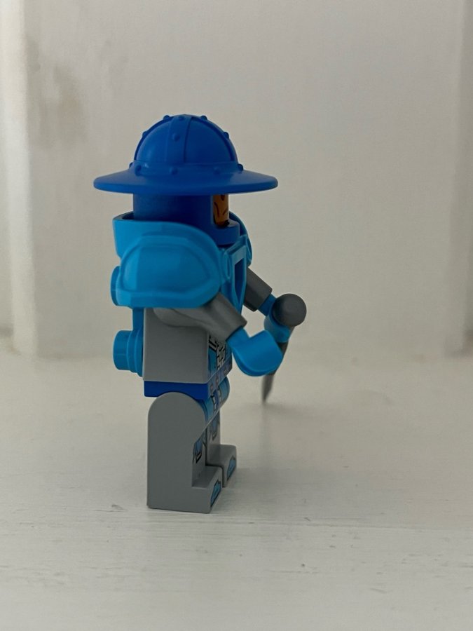 LEGO minifigur NEXO KNIGHTS Royal soldier guard (70310) Fint skick.