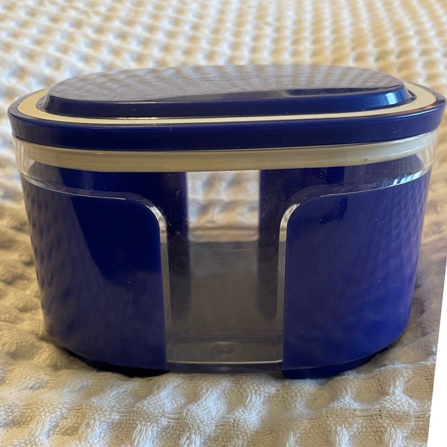 Tupperware burk 07 liter