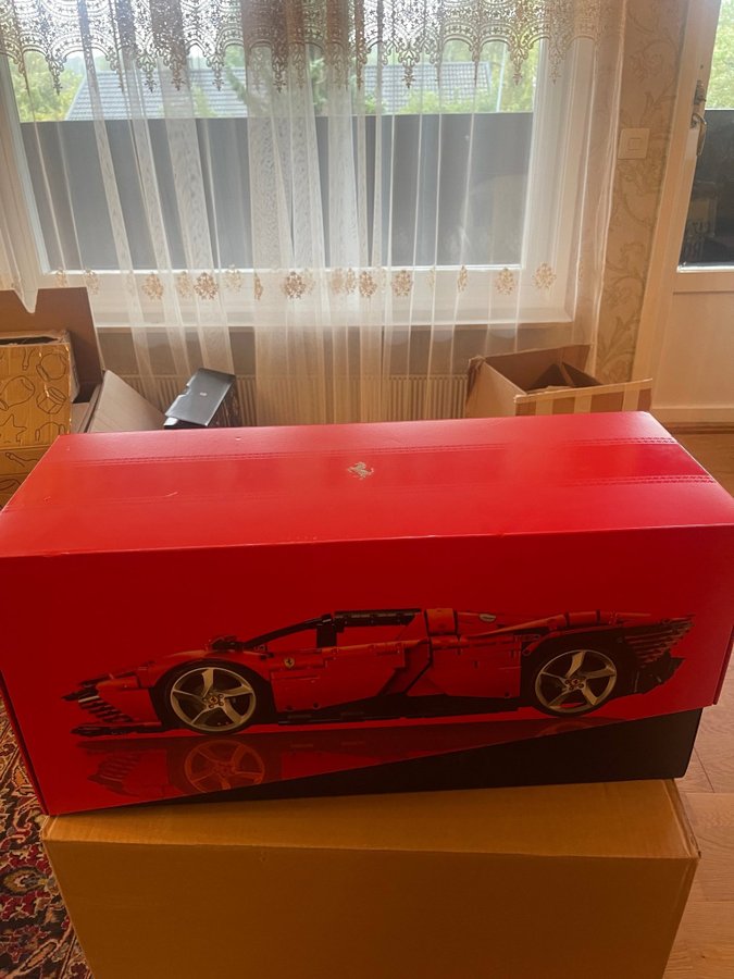 Lego Technic Ferrari Daytona 42143