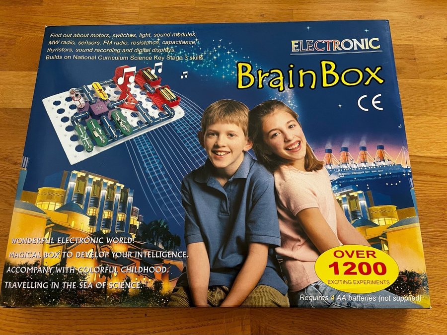 Julklappstips! Electronic BrainBox - Lekset för att lära sig elektronik