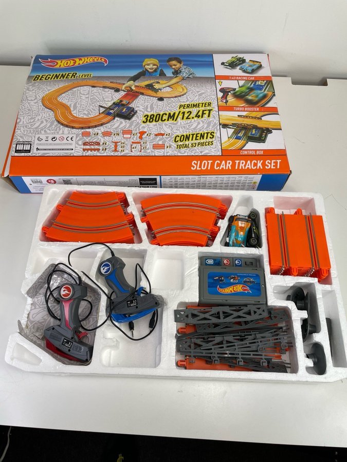 Hot Wheels Slot Car Track Set