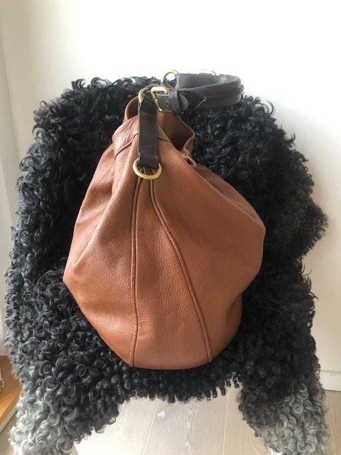 Mitzy Hobo Pebbel Mulberry