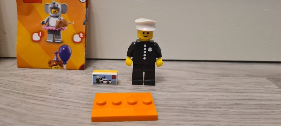 Lego col18-8 1978 minifigur Classic Police Officer, Series 18