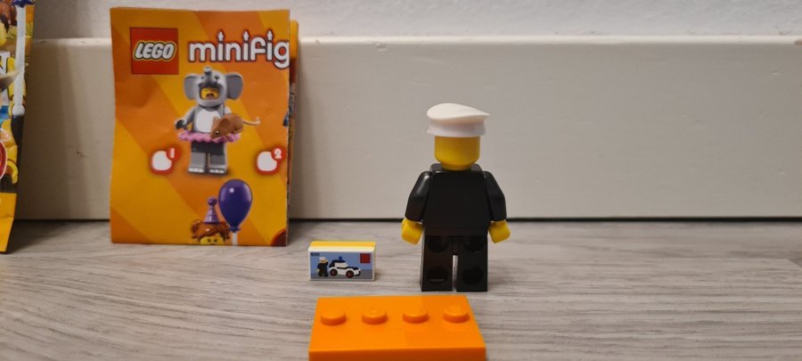 Lego col18-8 1978 minifigur Classic Police Officer, Series 18