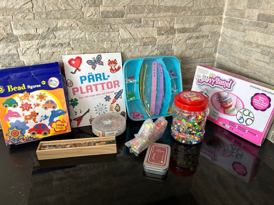 STORT PAKET .PÄRLOR,LOOM BAND,PÄRL-PLATTOR