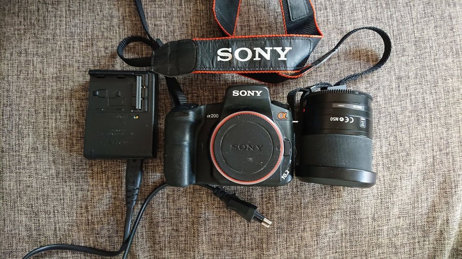 Sony Alpha 200 med SH0006 objektiv