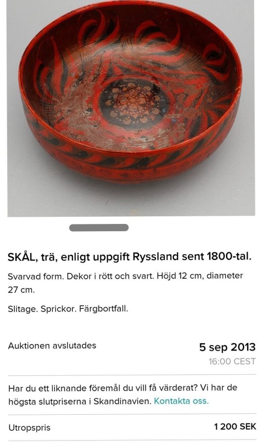 Skåll i trä svarvad äldre antik skål i trä diam 20 cm röd och svart målad