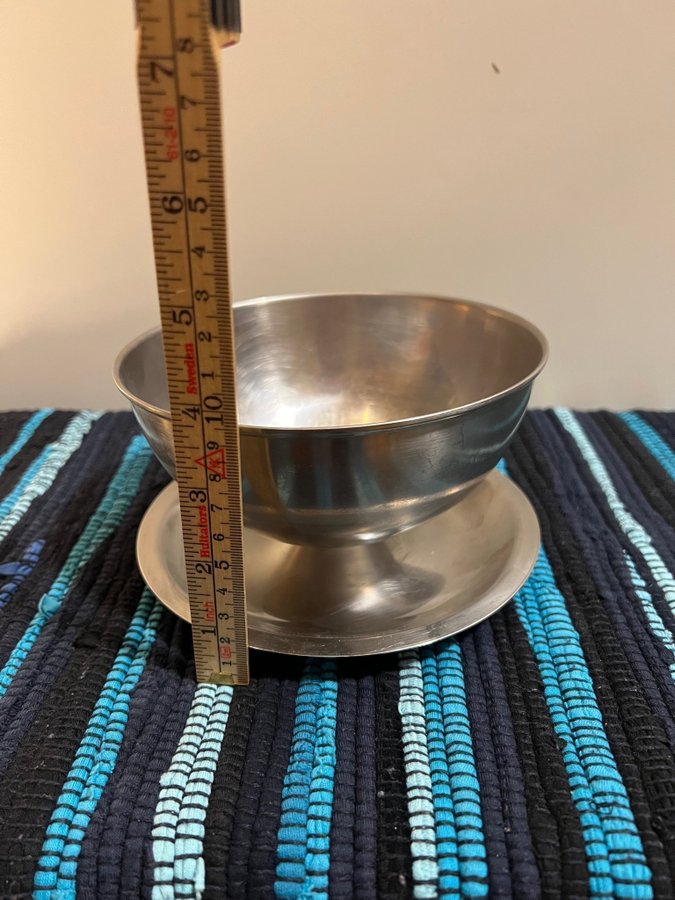 Gense metallskål 80 cl | 15 cm diameter med ett undre fat | Antik skål