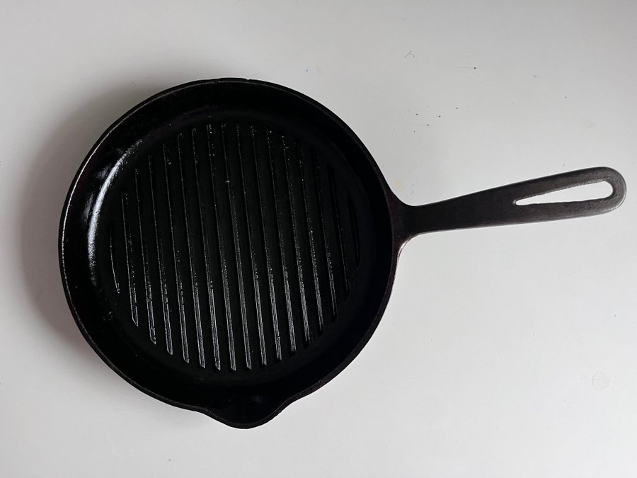 Stekpanna / grillpanna 23cm Husqvarna gjutjärn