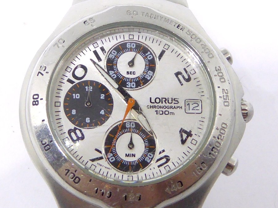 Lorus chronograph 100m.