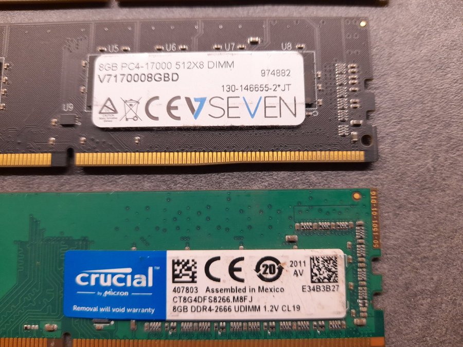 8st. ddr4 minne 8GB/ST.