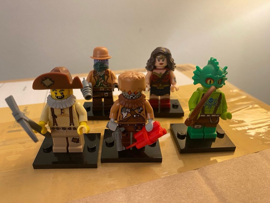 LEGO Minifigurer fem styck fint skick