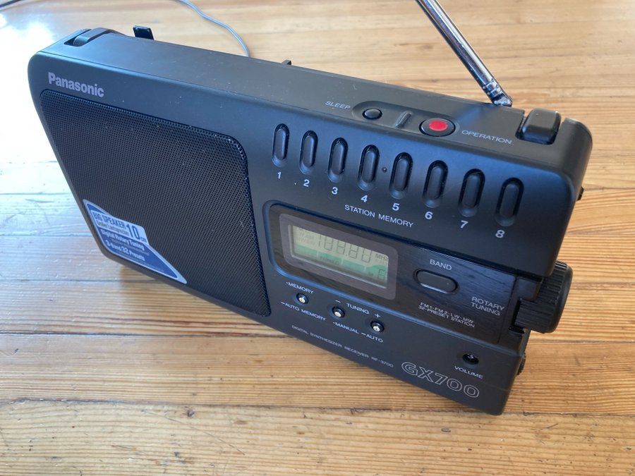 Panasonic GX700 RF-3700 radio