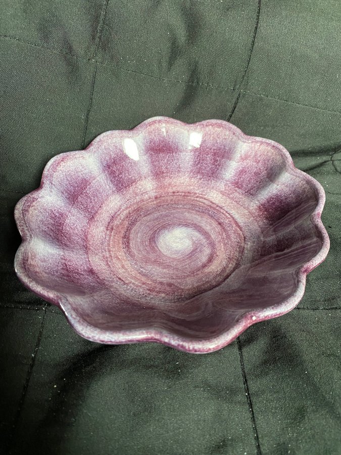 Lila MATEUS Oyster skål 16x18 cm Viol NYSKICK