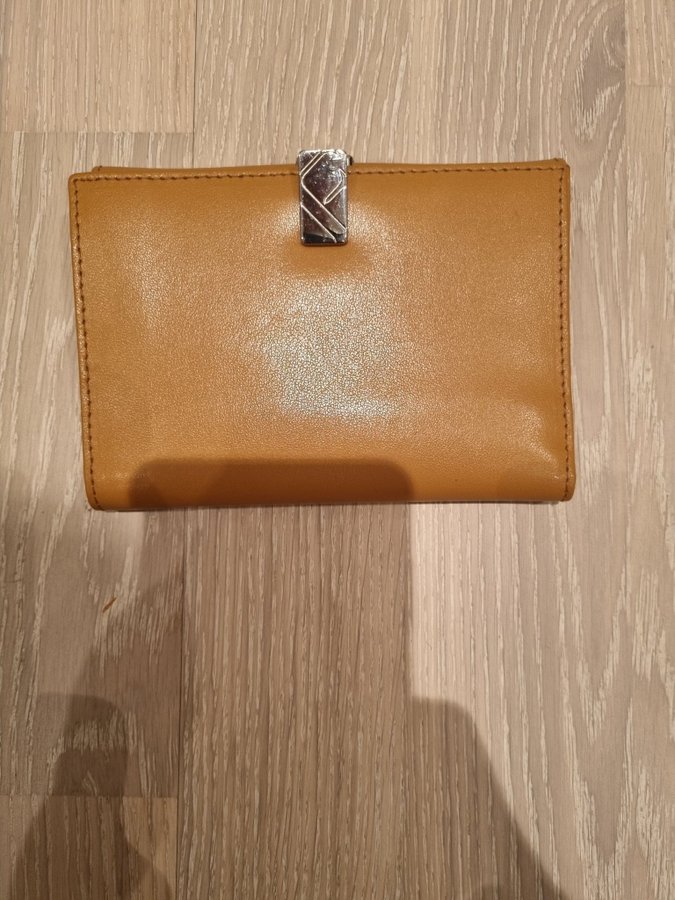 ÄKTA ORIGINAL PLÅNBOK FURLA